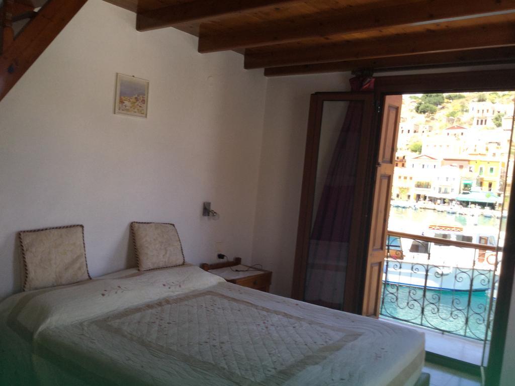 Captain'S Suites Simi Zewnętrze zdjęcie