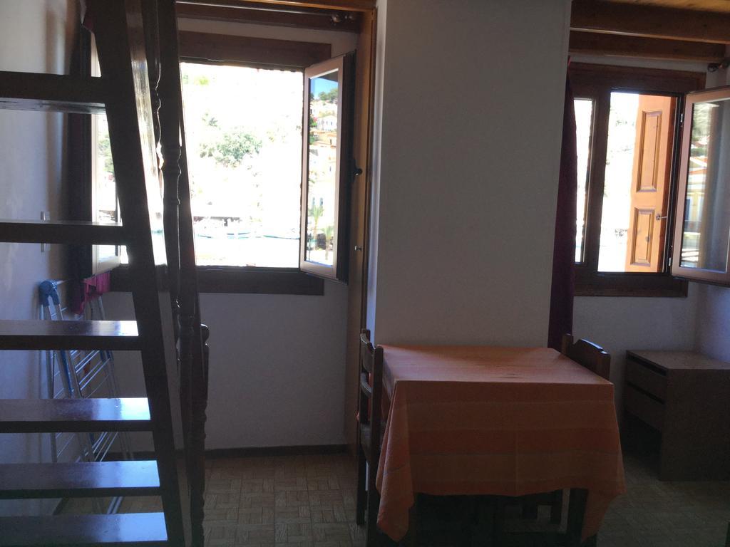Captain'S Suites Simi Zewnętrze zdjęcie