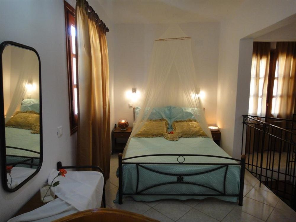 Captain'S Suites Simi Zewnętrze zdjęcie